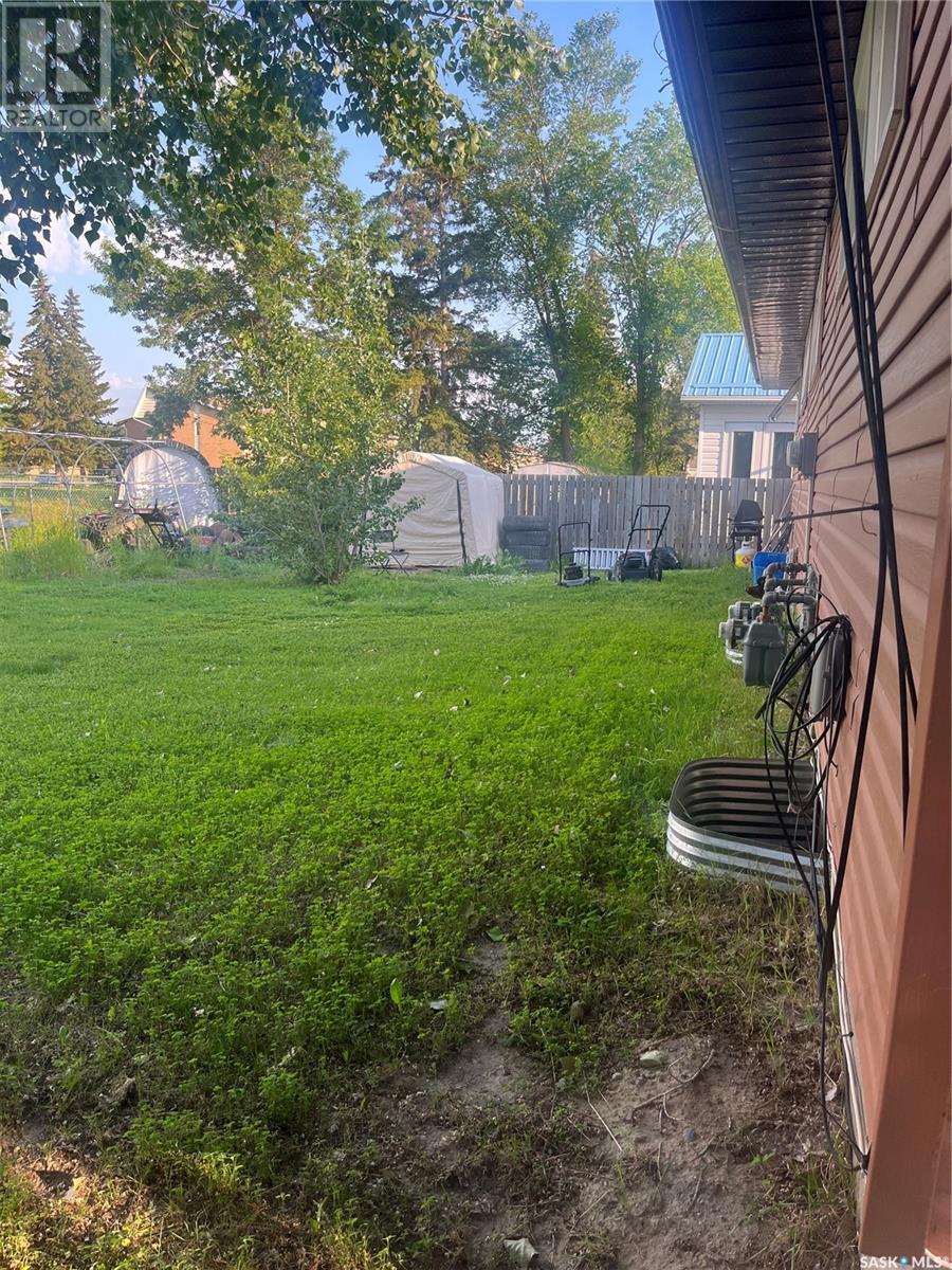 653 Donald Street, Esterhazy, Saskatchewan  S0A 0X0 - Photo 12 - SK976860