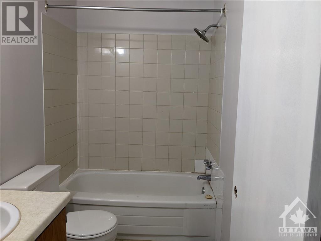 390 Miller Street, Pembroke, Ontario  K8A 5Z1 - Photo 10 - 1402525