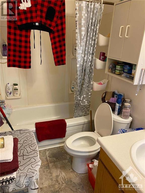 390 Miller Street, Pembroke, Ontario  K8A 5Z1 - Photo 11 - 1402525