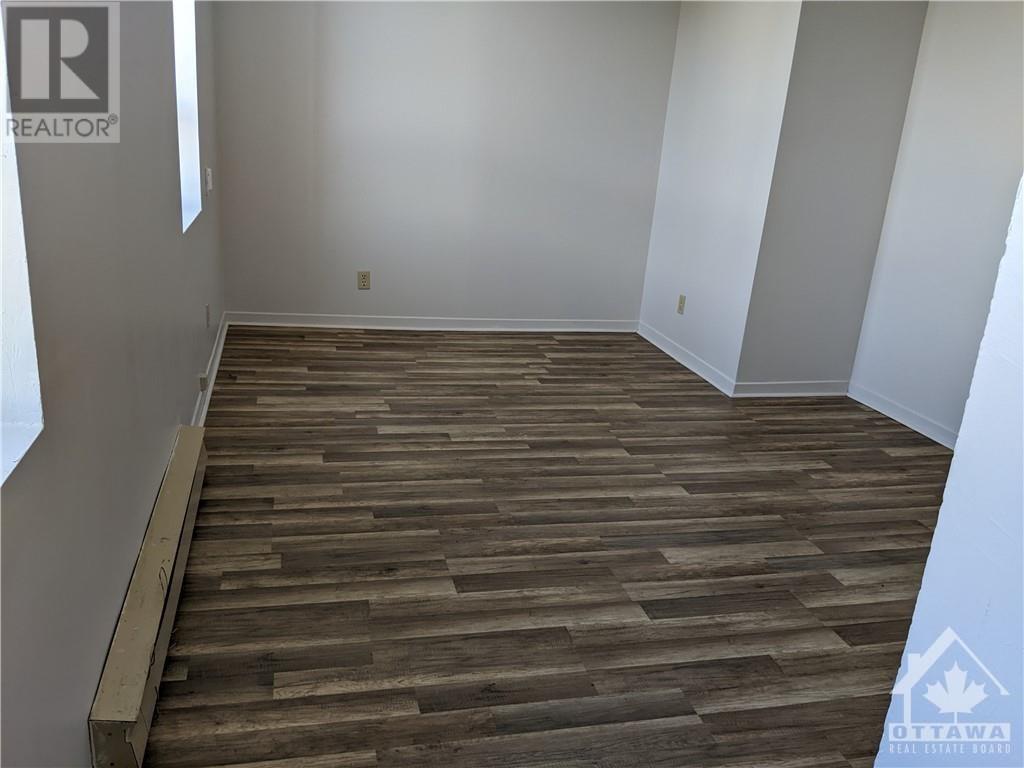 390 Miller Street, Pembroke, Ontario  K8A 5Z1 - Photo 9 - 1402525