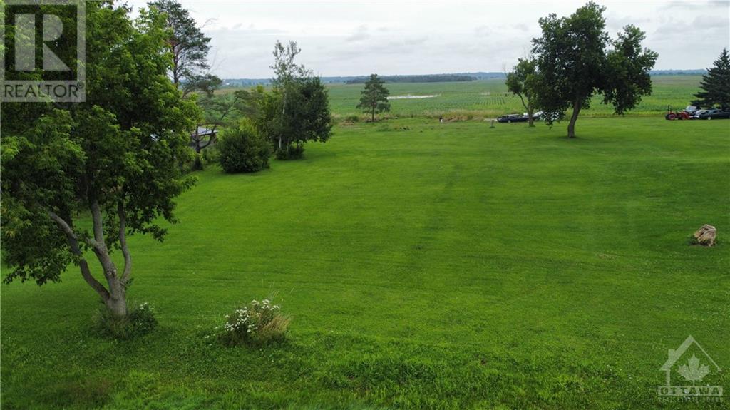 3631 Labelle Road, Bourget, Ontario  K0A 1E0 - Photo 2 - 1402629