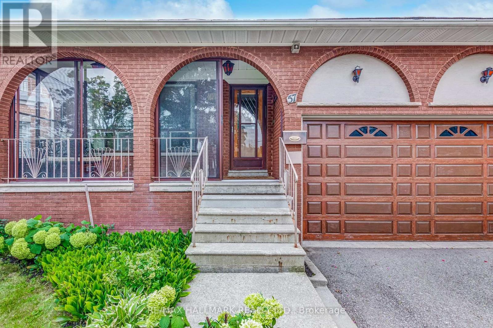 57 Regent Road, Toronto (Downsview-Roding-Cfb), Ontario  M3K 1G8 - Photo 3 - W9041532