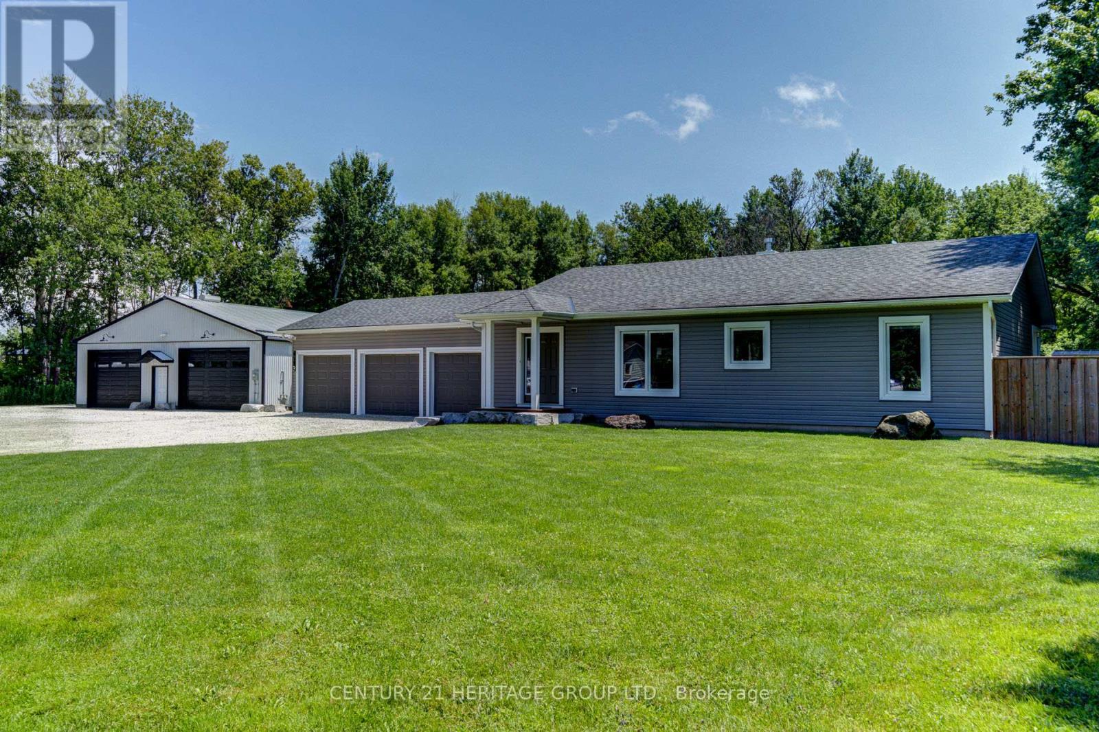 1213 Shore Acres Drive, Innisfil (Gilford), Ontario  L0L 1R0 - Photo 2 - N9041797