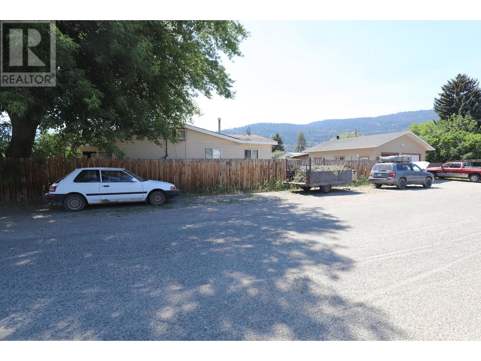 1401 Pine Street, Merritt, British Columbia  V1K 1B8 - Photo 17 - 179895