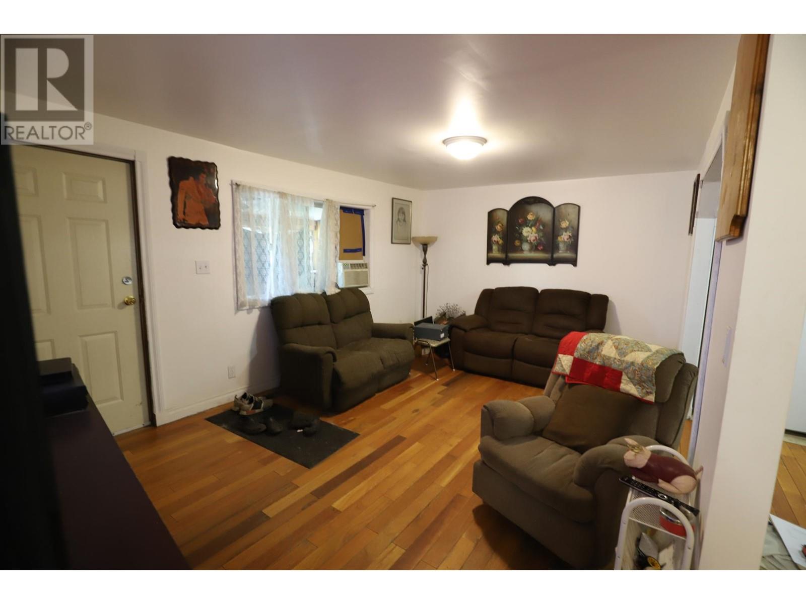 1401 Pine Street, Merritt, British Columbia  V1K 1B8 - Photo 9 - 179895