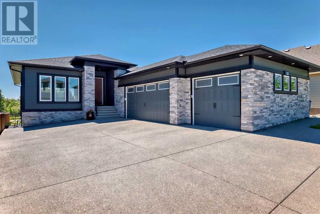 122 Mount Rae Point, okotoks, Alberta