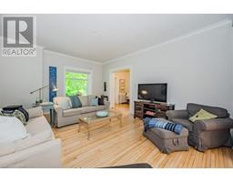 35-37 POWELL Street W