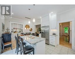 35-37 POWELL Street W