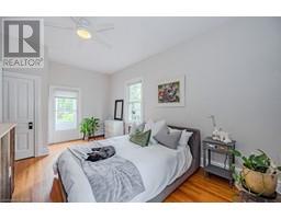 35-37 POWELL Street W