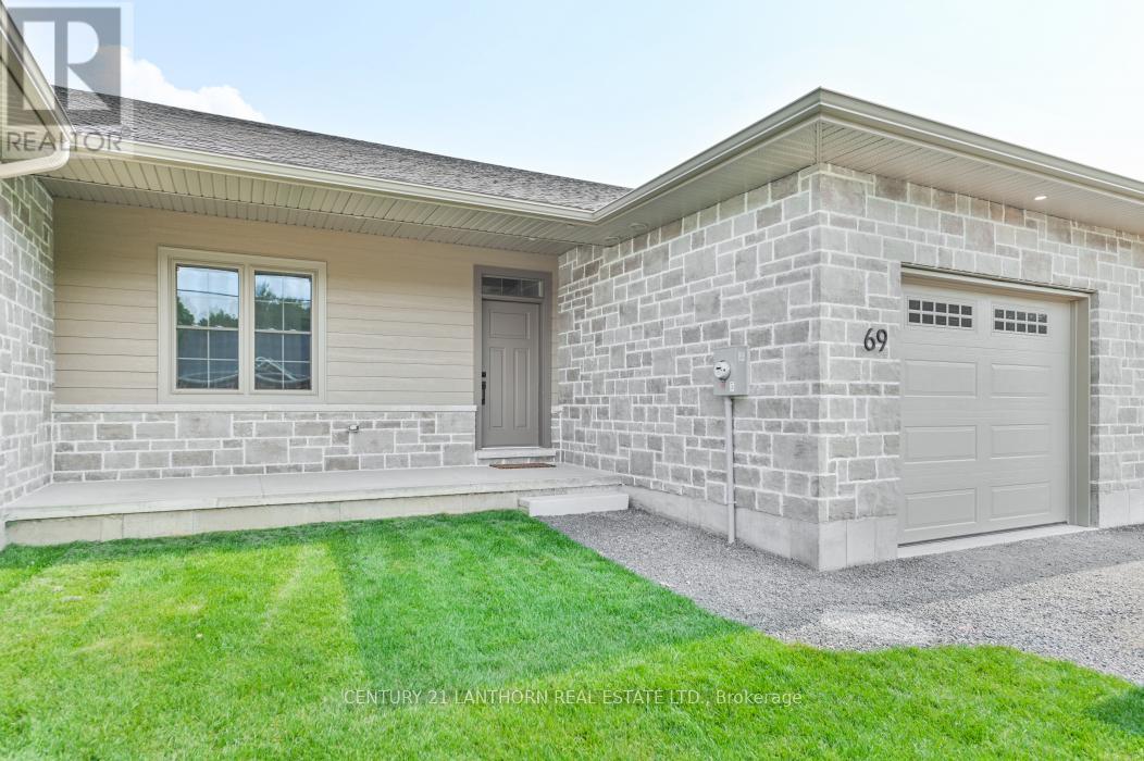69 SEYMOUR STREET W, Centre Hastings, Ontario