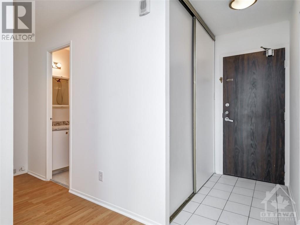 1785 Frobisher Lane Unit#1805, Ottawa, Ontario  K1G 3T7 - Photo 4 - 1402680