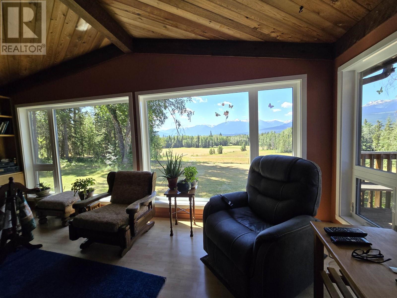 200 Whiskeyfill Road, Valemount, British Columbia  V0E 2Z0 - Photo 9 - R2906728