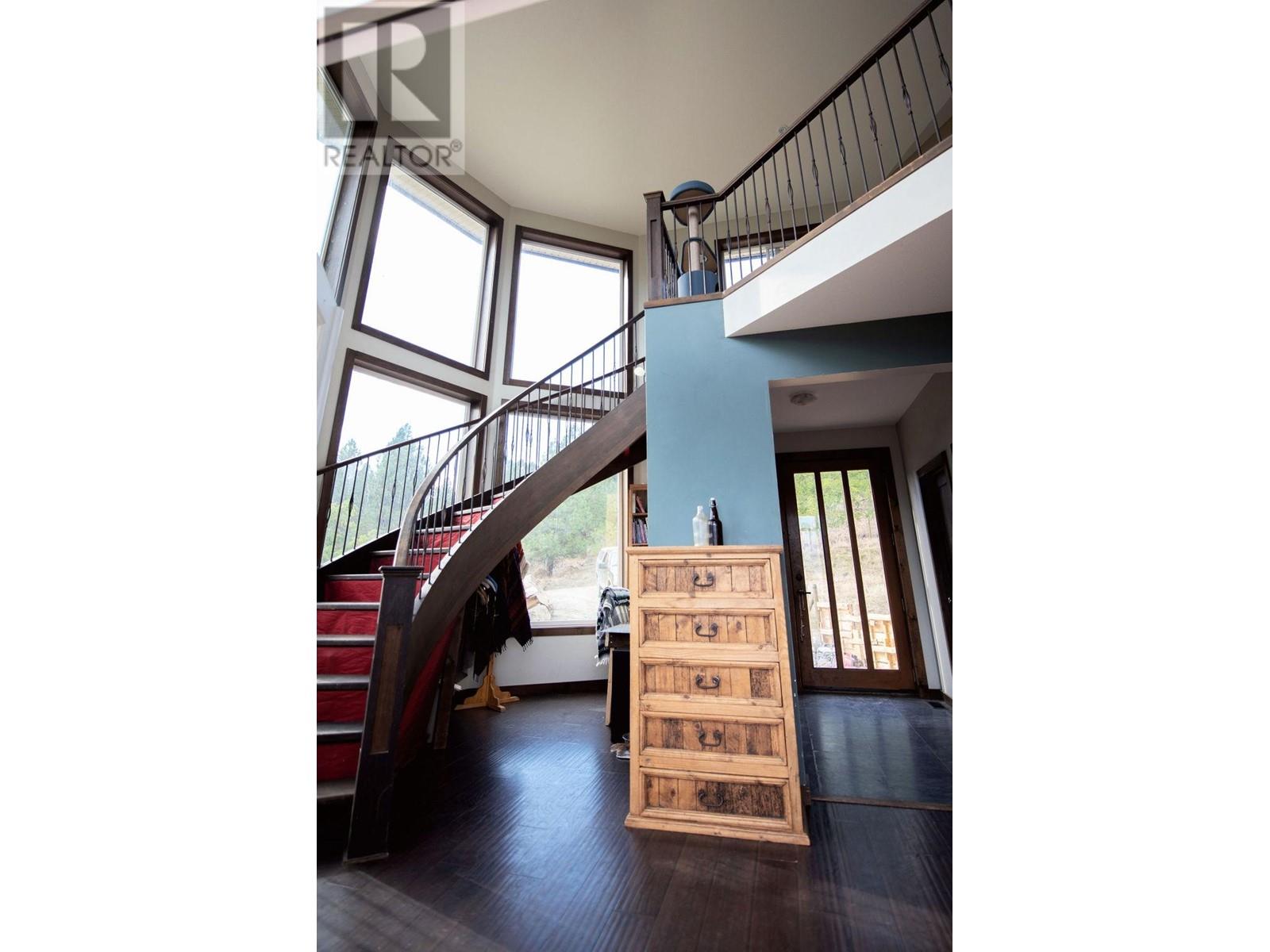 4377 Shuswap Rd, Kamloops, British Columbia  V2H 1S8 - Photo 20 - 179913