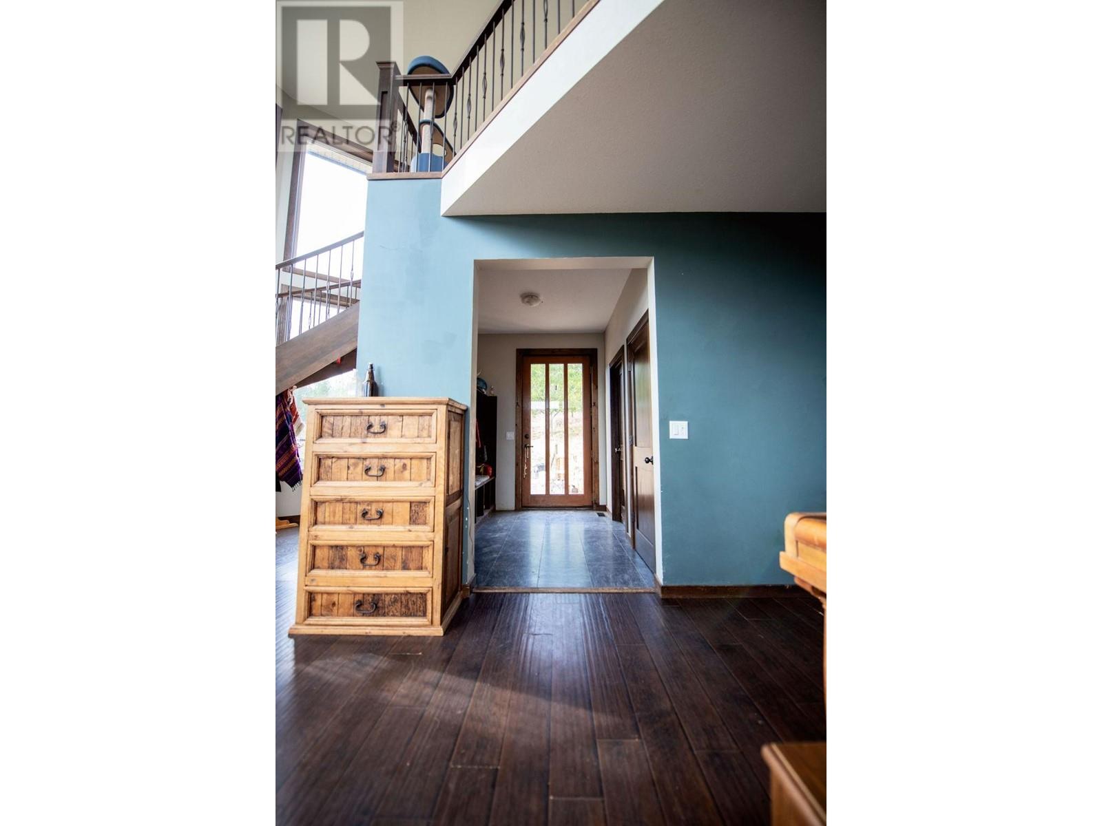 4377 Shuswap Rd, Kamloops, British Columbia  V2H 1S8 - Photo 21 - 179913