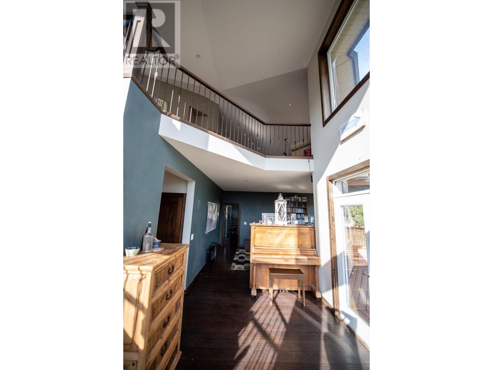 4377 Shuswap Rd, Kamloops, British Columbia  V2H 1S8 - Photo 24 - 179913