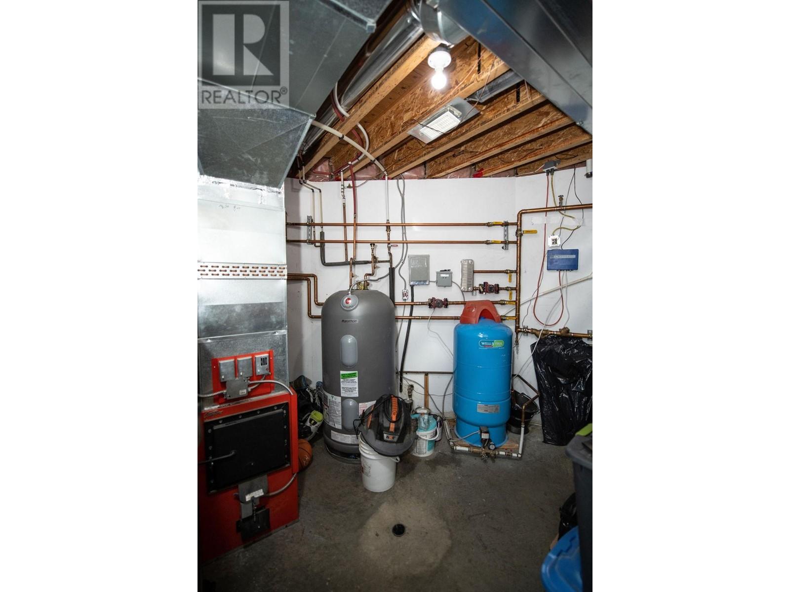 4377 Shuswap Rd, Kamloops, British Columbia  V2H 1S8 - Photo 33 - 179913