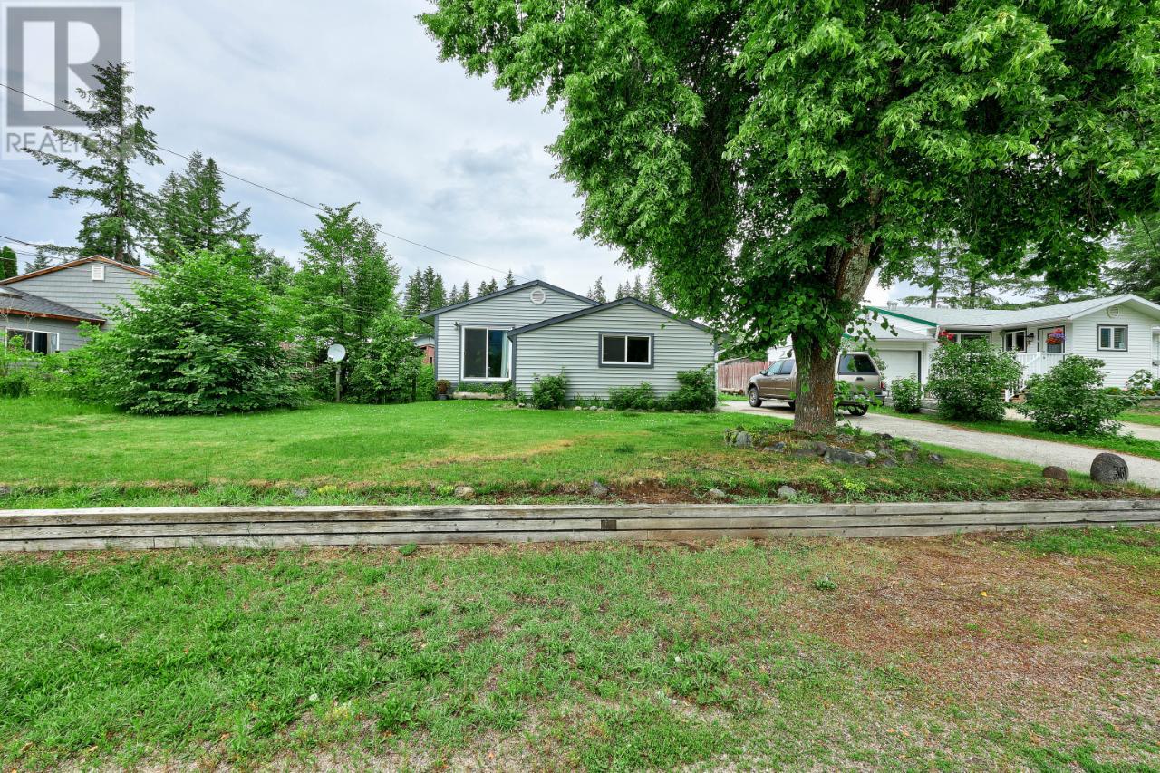 361 ROBSON STREET, clearwater, British Columbia