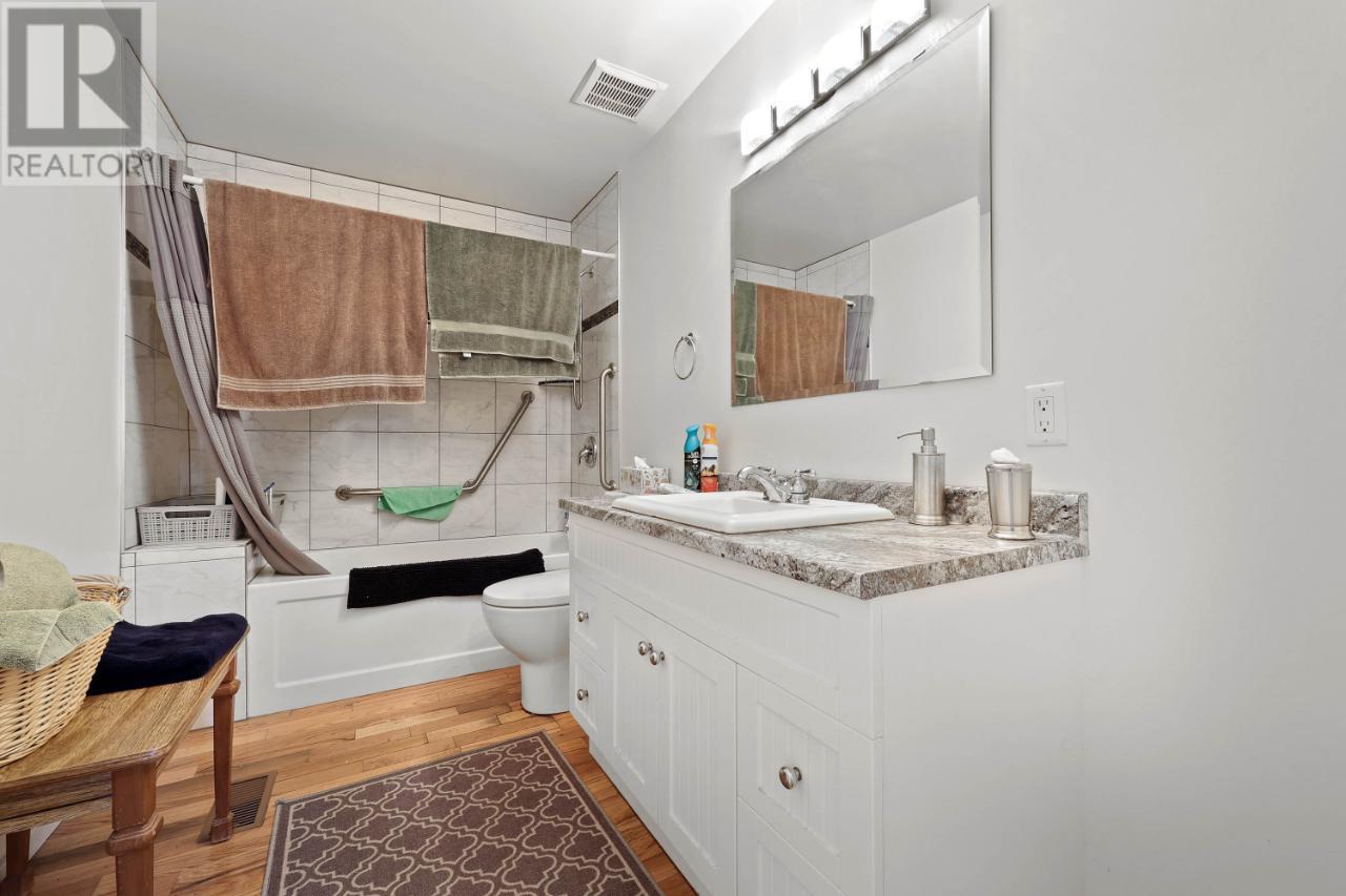 361 Robson Street, Clearwater, British Columbia  V0E 1N1 - Photo 11 - 179917