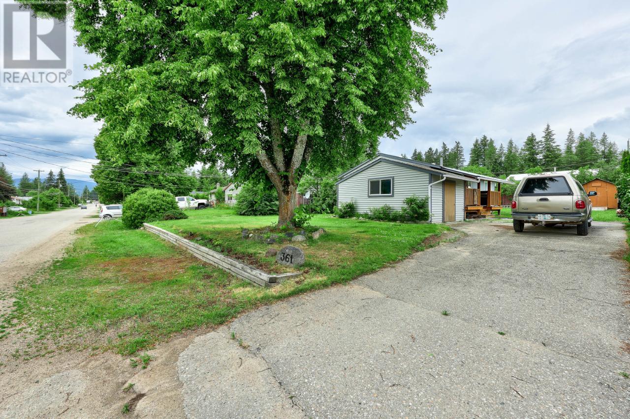 361 Robson Street, Clearwater, British Columbia  V0E 1N1 - Photo 24 - 179917