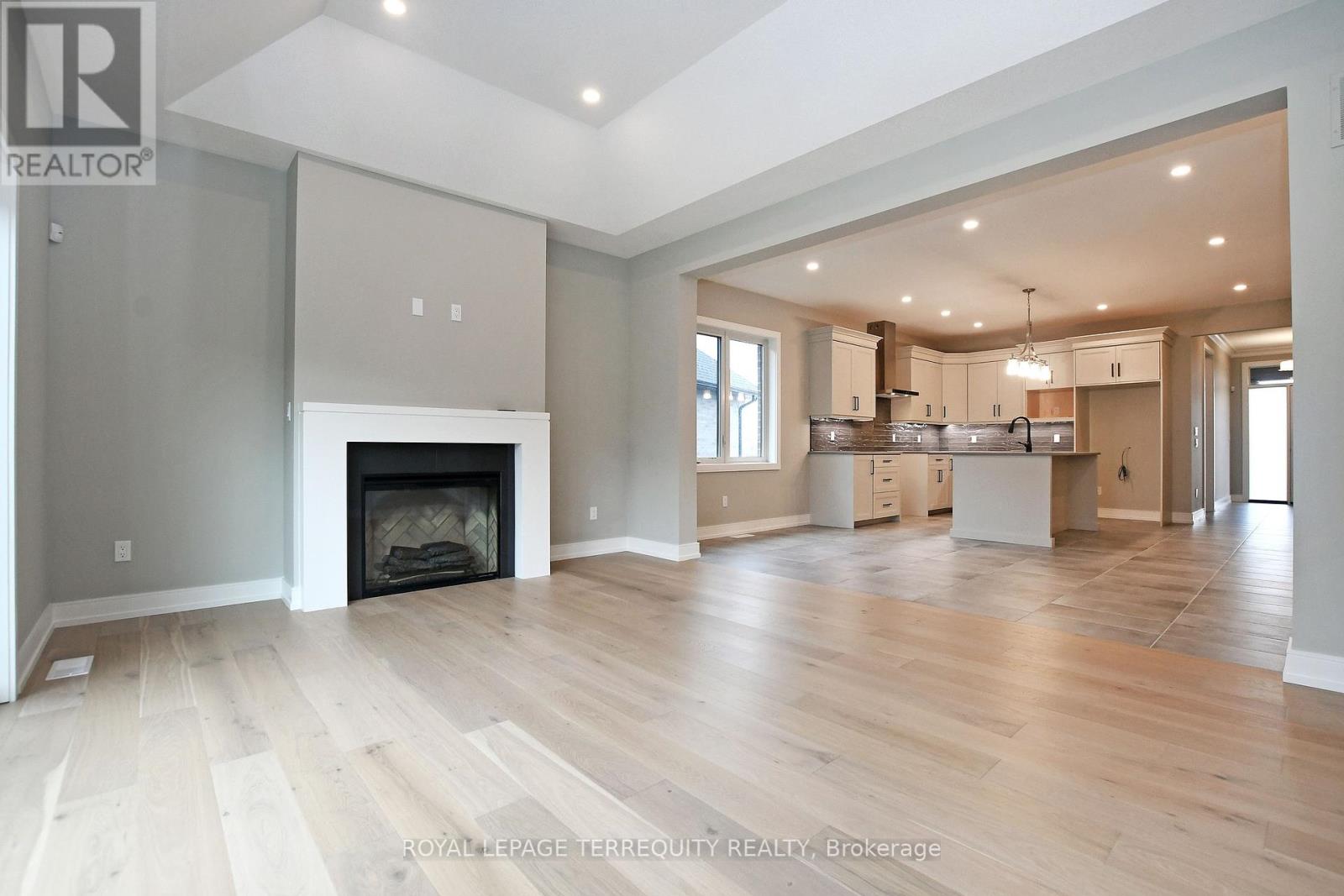 566 Old Course Trail, Welland, Ontario  L3B 6G8 - Photo 6 - X9043661
