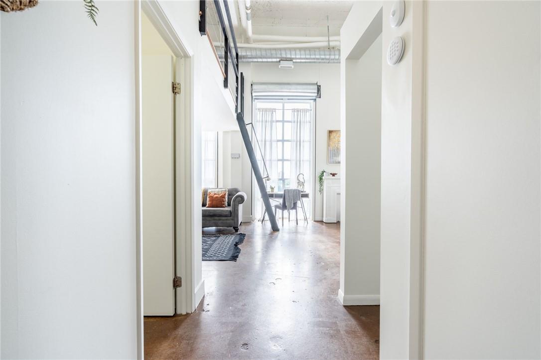 11 Rebecca Street, Unit #401, Hamilton, Ontario  L8R 3H7 - Photo 4 - H4200648