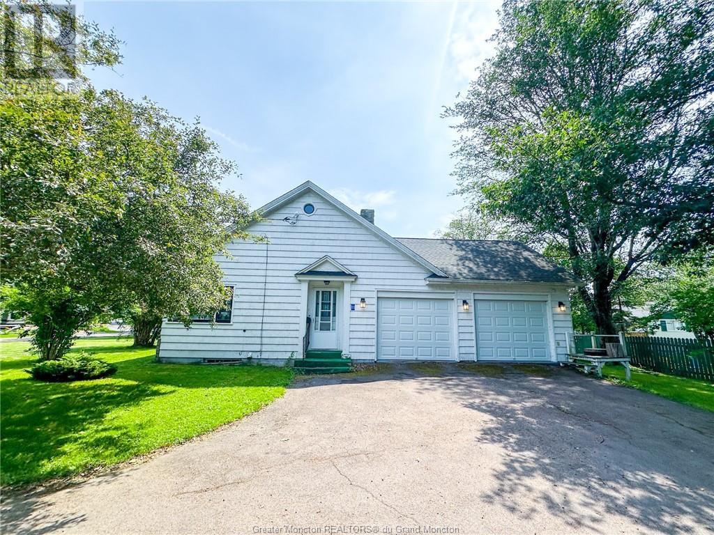 11 Charles Street, Sackville, New Brunswick  E4L 3S2 - Photo 3 - M161103