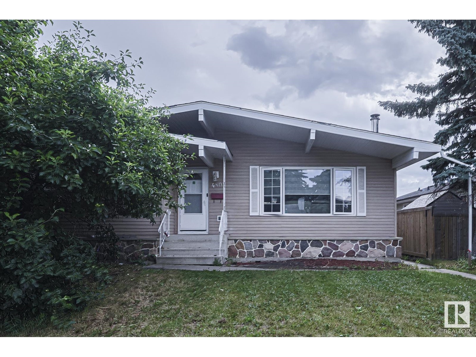 4807 122a St Nw, Edmonton, Alberta  T6H 3S8 - Photo 1 - E4398027