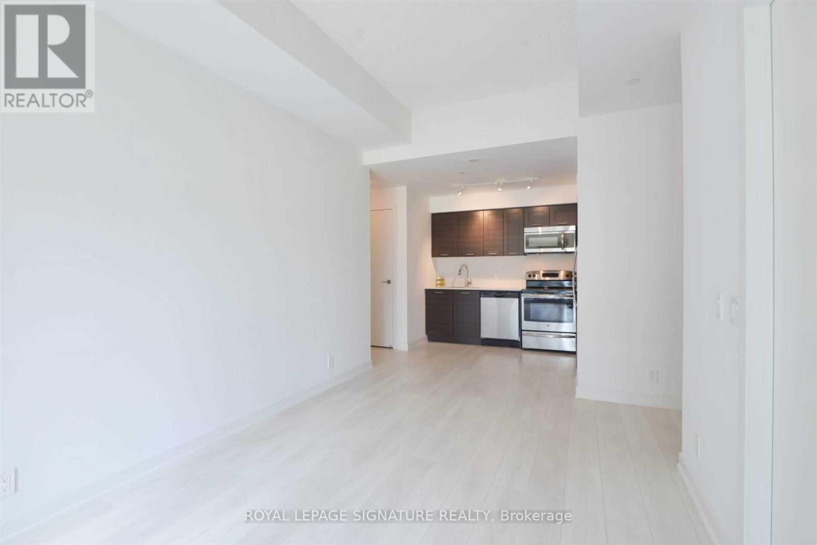 805 - 2200 Lakeshore Boulevard W, Toronto (Mimico), Ontario  M6H 4K8 - Photo 3 - W9045232