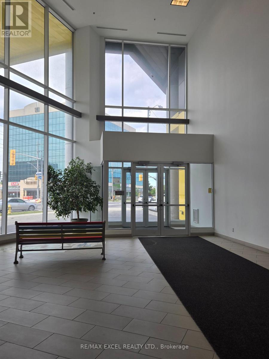 502 - 1275 Finch Avenue W, Toronto W05, Ontario  M3J 0L5 - Photo 3 - W9045528