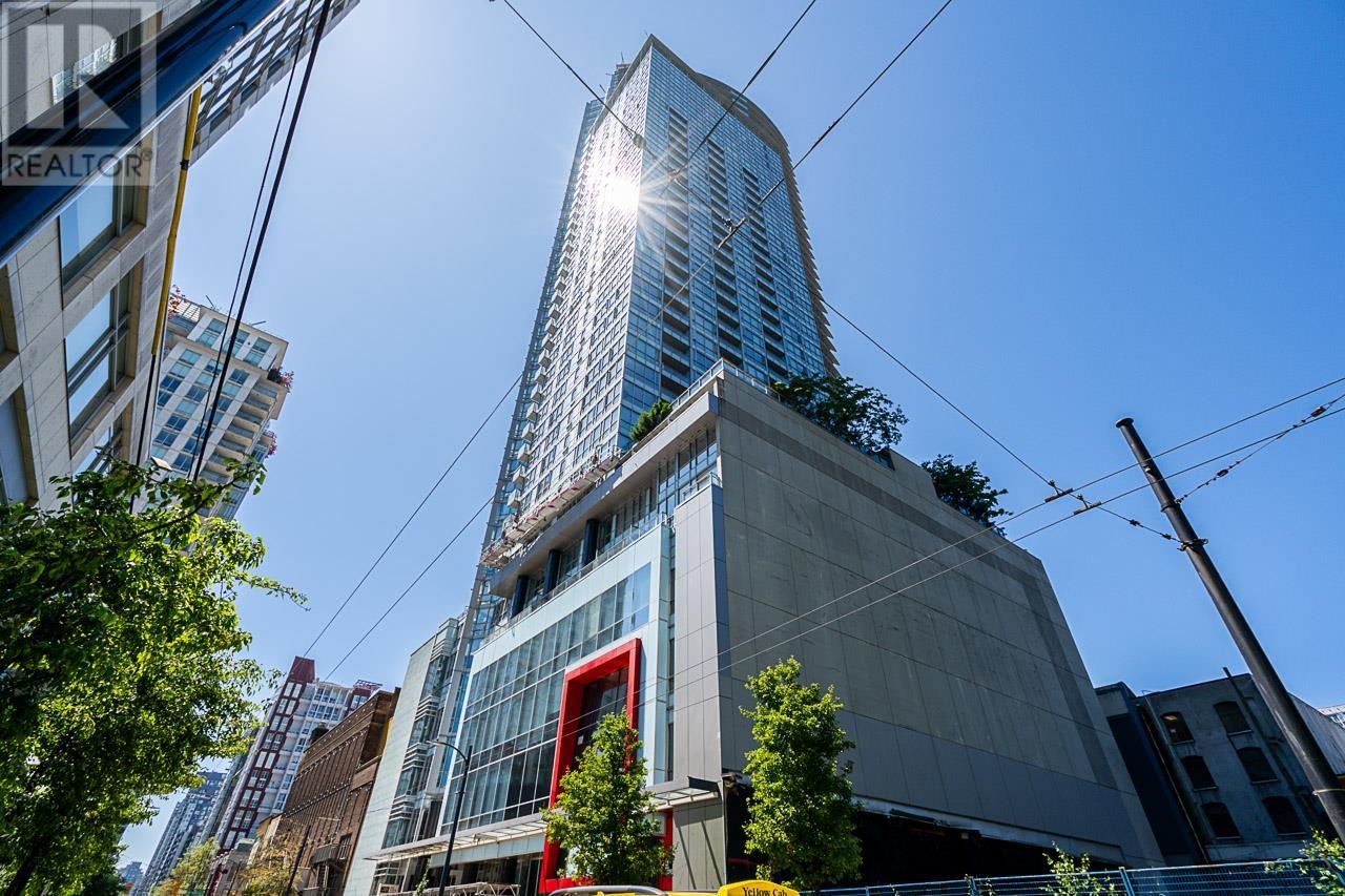 906 833 SEYMOUR STREET, vancouver, British Columbia