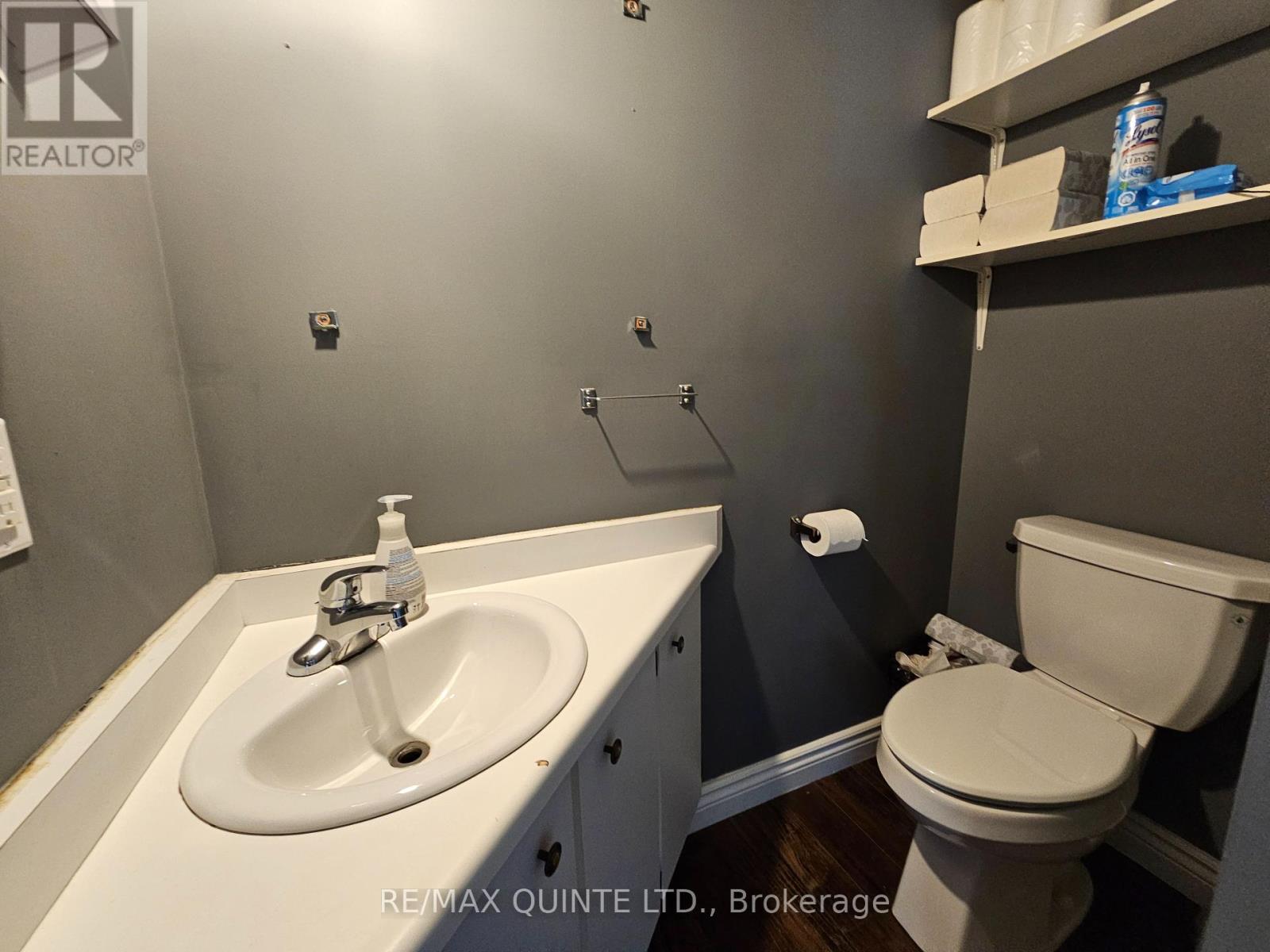 1 Mcfarland Drive, Prince Edward County, Ontario  K0K 2T0 - Photo 10 - X9045093
