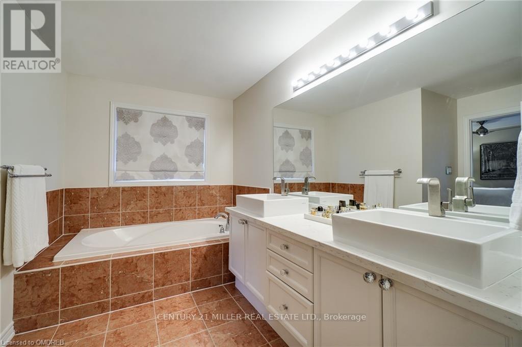 2301 Hertfordshire Way, Oakville (Iroquois Ridge North), Ontario  L6H 7M5 - Photo 27 - W9045775