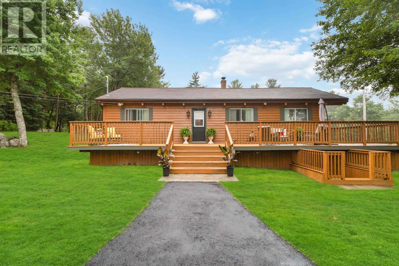 38 School Street, Sandy Point, Sandy Point, Nova Scotia  B0T 1W0 - Photo 3 - 202417230