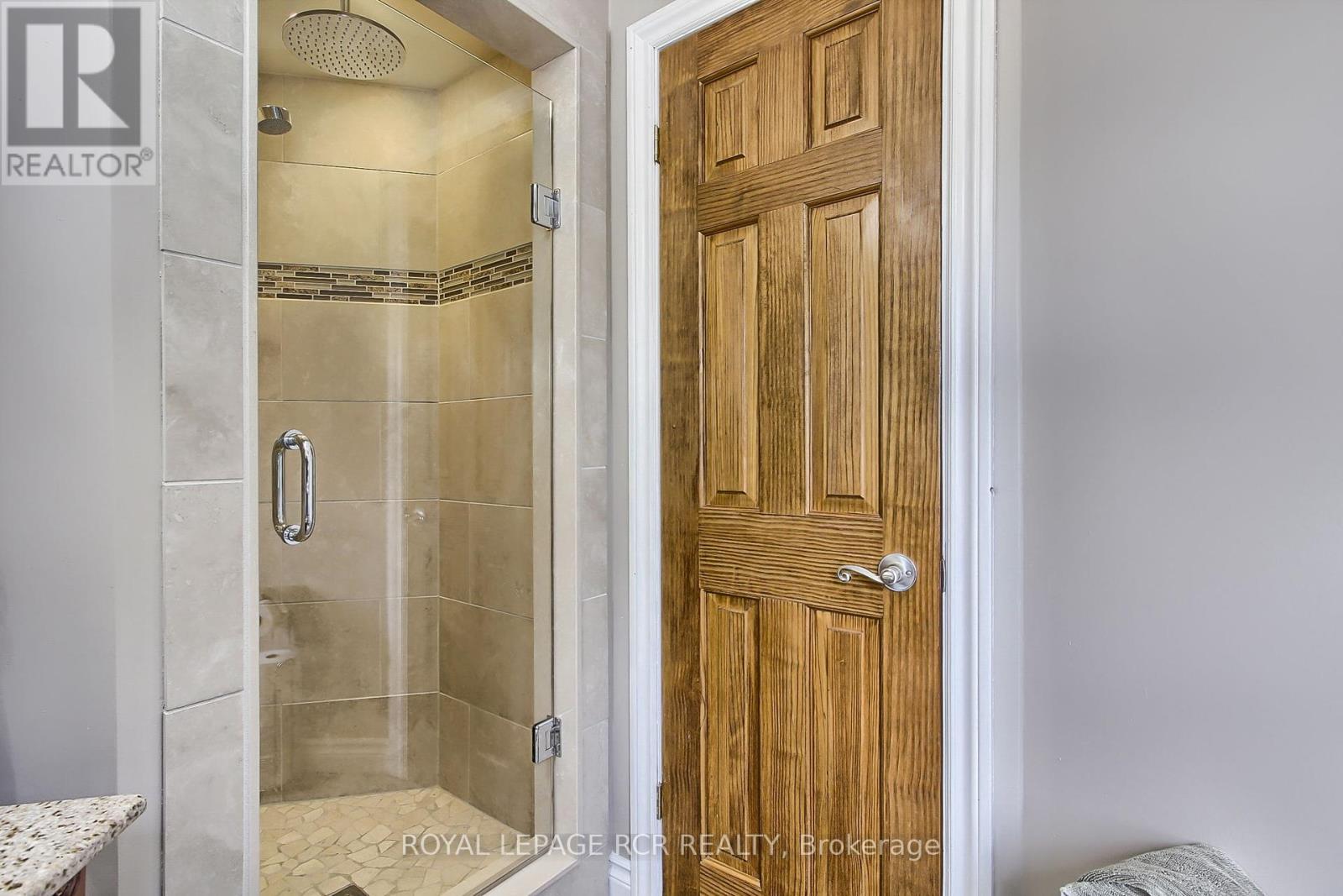 228 Bayshore Road E, Innisfil, Ontario  L0L 1K0 - Photo 15 - N9046343