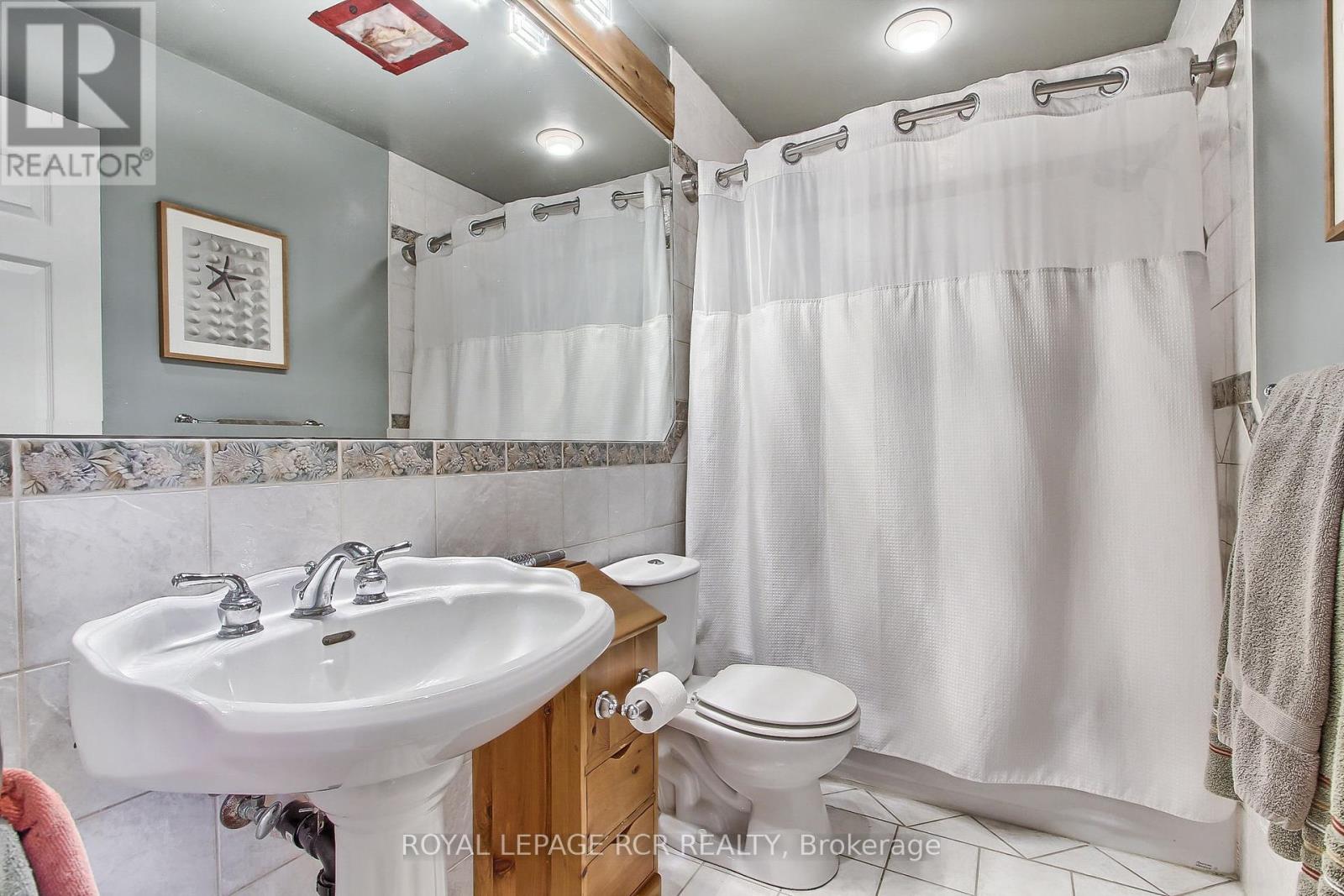 228 Bayshore Road E, Innisfil, Ontario  L0L 1K0 - Photo 24 - N9046343
