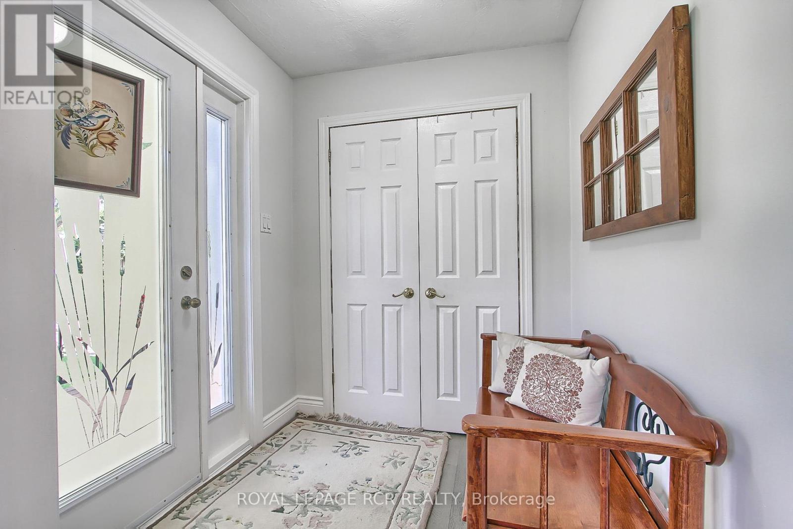 Property at 228 BAYSHORE ROAD E image 3