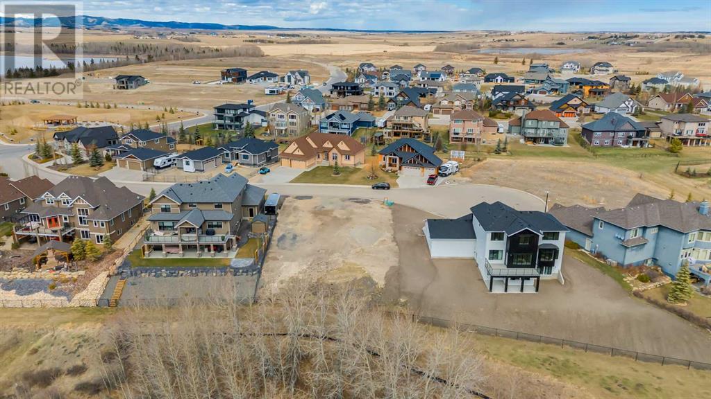 39 Monterra Cove, Rural Rocky View County, Alberta  T4C 0G7 - Photo 4 - A2124815