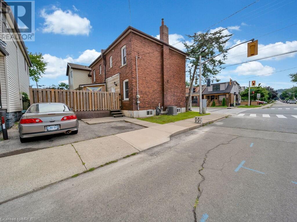 1083 Cannon Street E, Hamilton, Ontario  L8L 2J3 - Photo 32 - 40622539