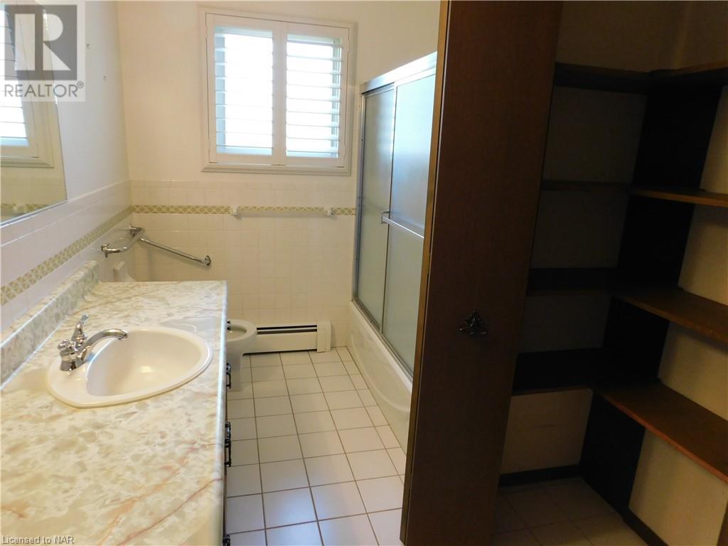 3004 Cullimore Avenue, Niagara Falls, Ontario  L2J 2S8 - Photo 25 - 40622518