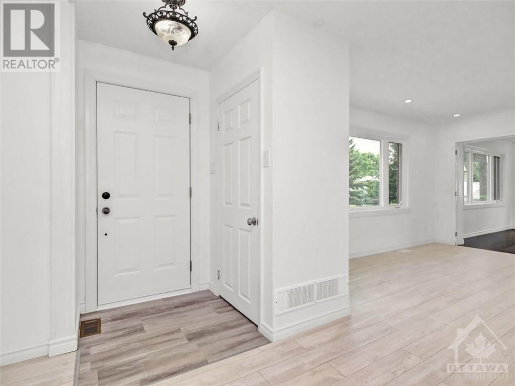 8692 Bank Street, Ottawa, Ontario  K0A 3J0 - Photo 3 - 1403197