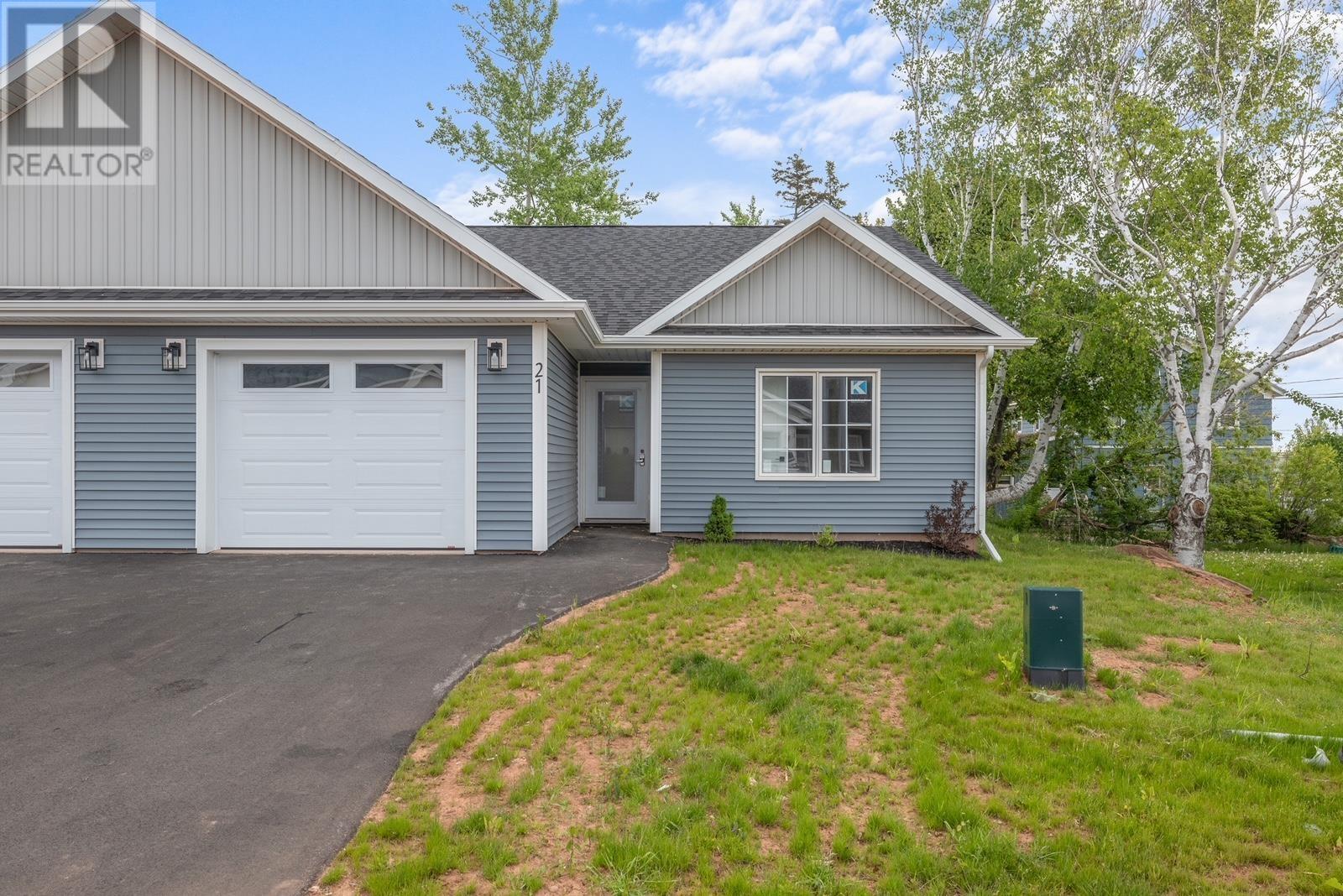 21 Starlite Street, Summerside, Prince Edward Island  C1N 4J3 - Photo 1 - 202417300