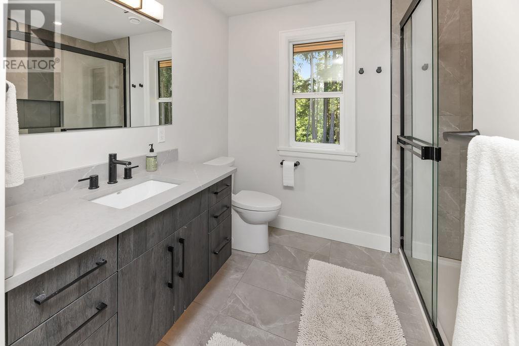 1414 Stardust Place, Gibsons, British Columbia  V0N 1V5 - Photo 13 - R2907218