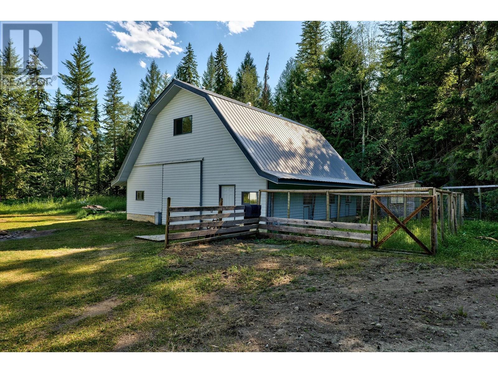 6041 Creekside Road, Barriere, British Columbia  V0E 1E0 - Photo 23 - 179933