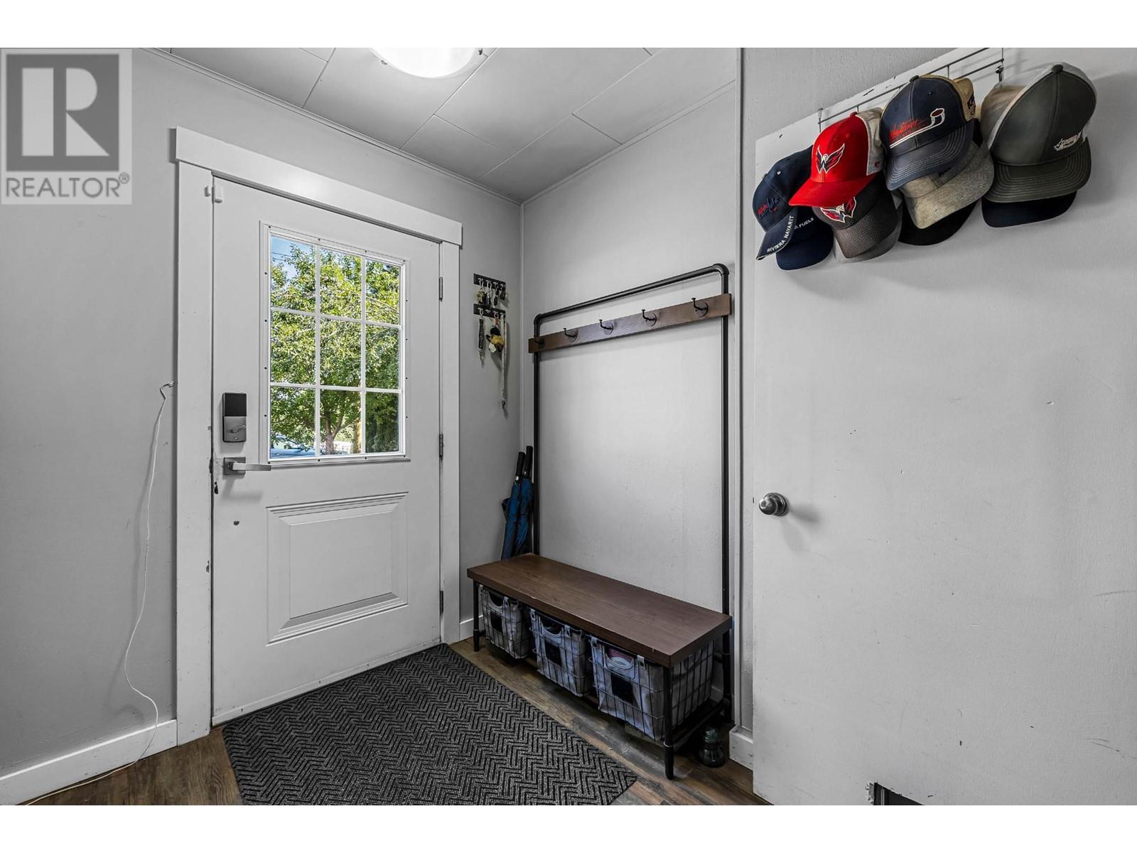 276 Walnut Ave, Kamloops, British Columbia   - Photo 4 - 179938