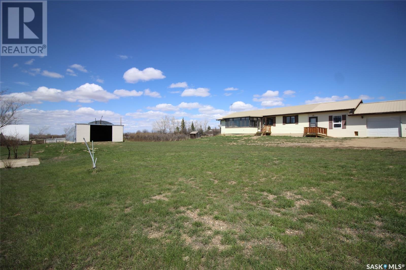 223 2nd Street W, Climax, Saskatchewan  S0N 0N0 - Photo 30 - SK977170