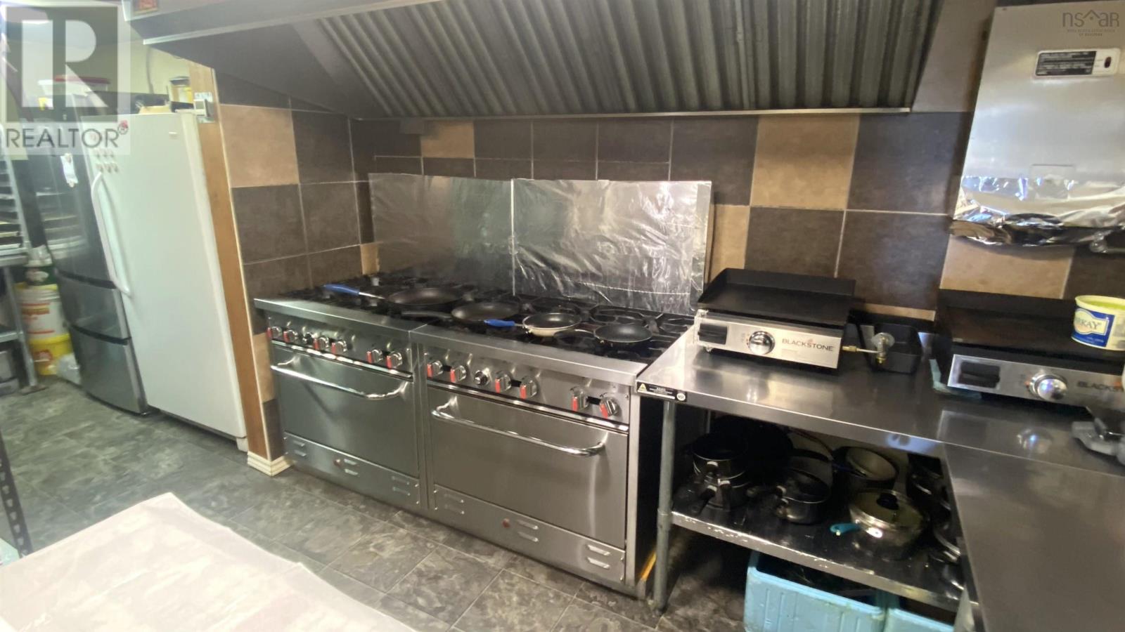 343 Main Street, Liverpool, Nova Scotia  B0T 1K0 - Photo 16 - 202314402