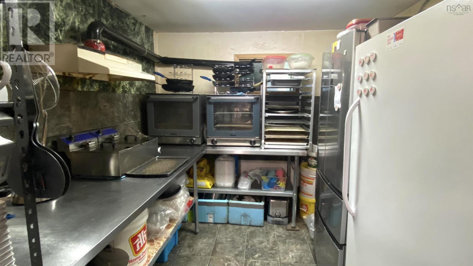 343 Main Street, Liverpool, Nova Scotia  B0T 1K0 - Photo 17 - 202314402