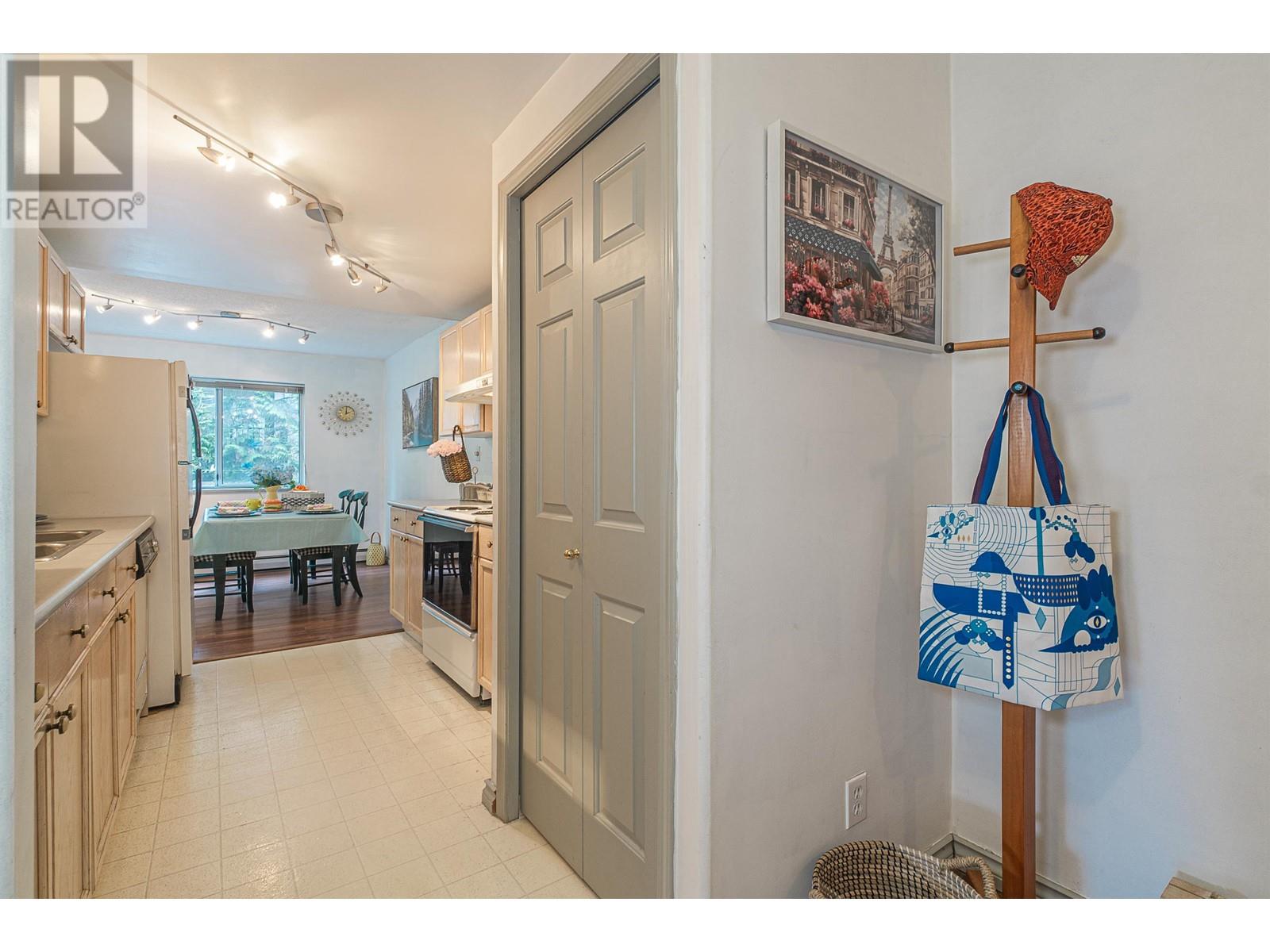 201 6388 Marlborough Avenue, Burnaby, British Columbia  V5H 4P4 - Photo 4 - R2905965