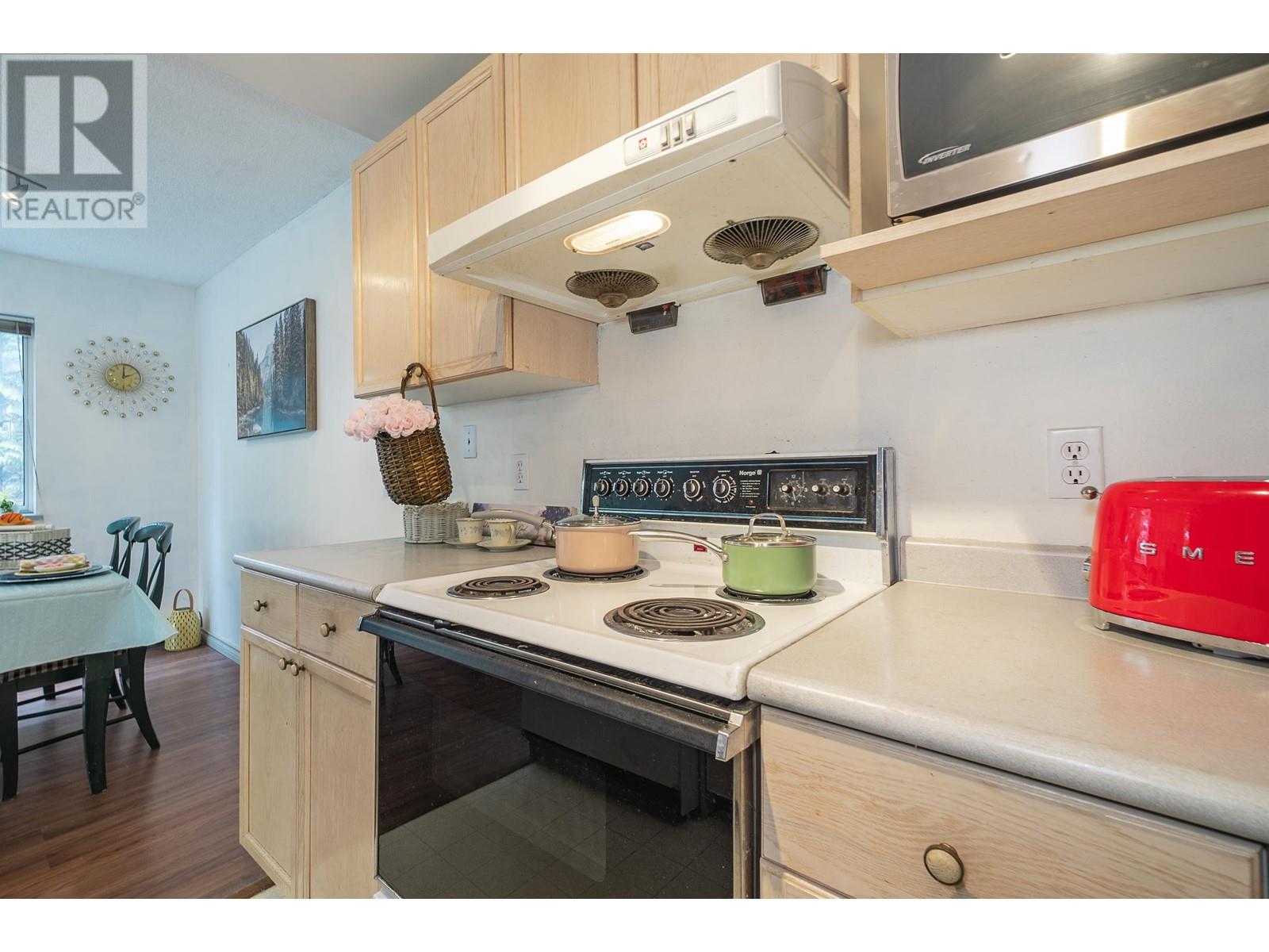 201 6388 Marlborough Avenue, Burnaby, British Columbia  V5H 4P4 - Photo 15 - R2905965