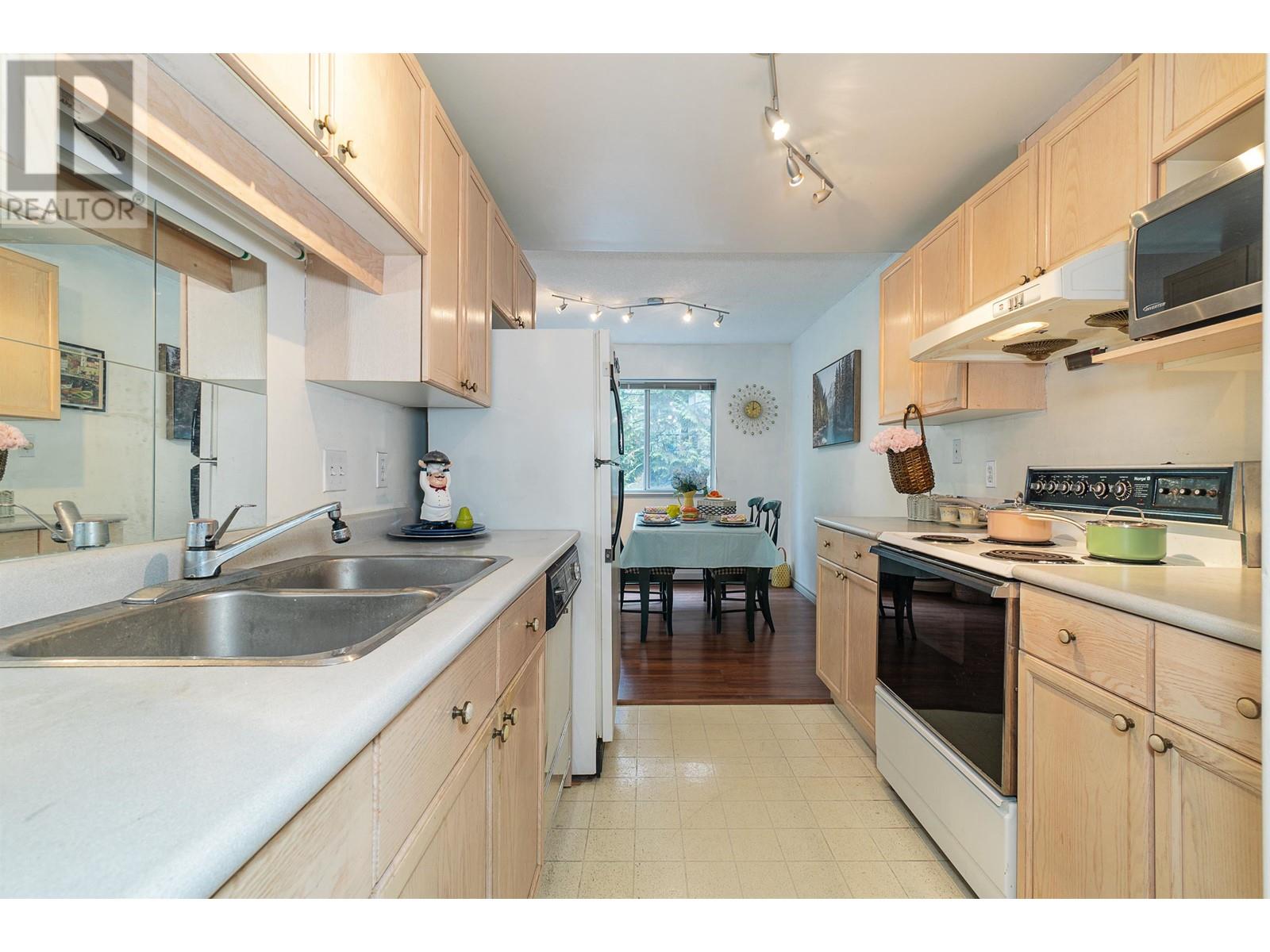 201 6388 Marlborough Avenue, Burnaby, British Columbia  V5H 4P4 - Photo 12 - R2905965